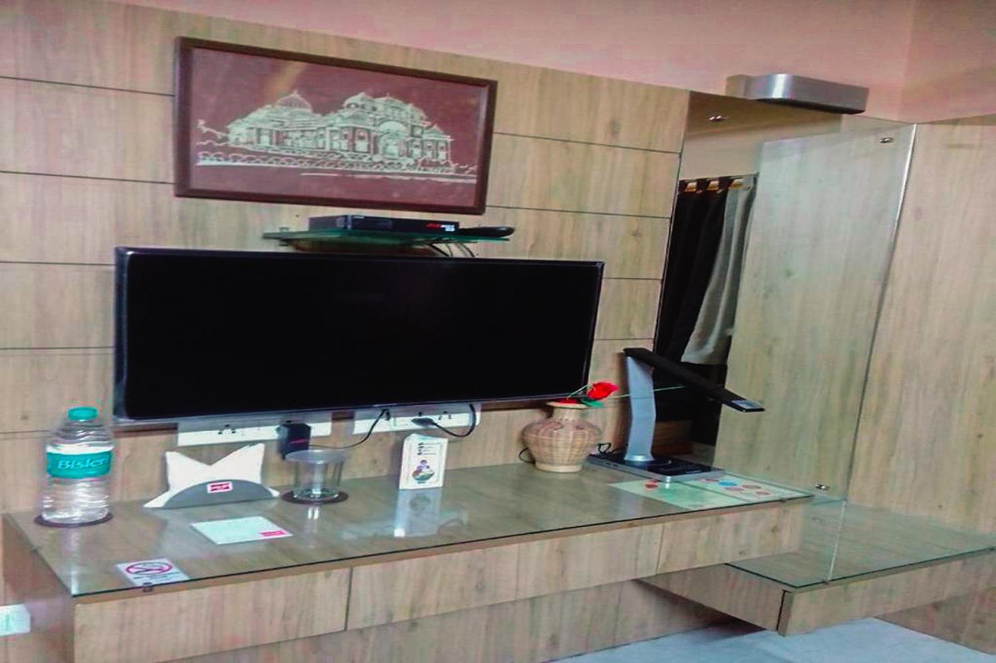 The Kei Inn & Suites Hotel Near Salt Lake Calcutta Buitenkant foto